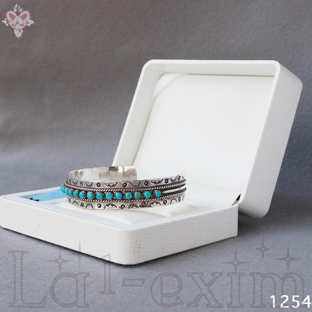 ターコイズ ２１個 シルバー 銀 インディアンジュエリー ズニ族 刻印 バングル