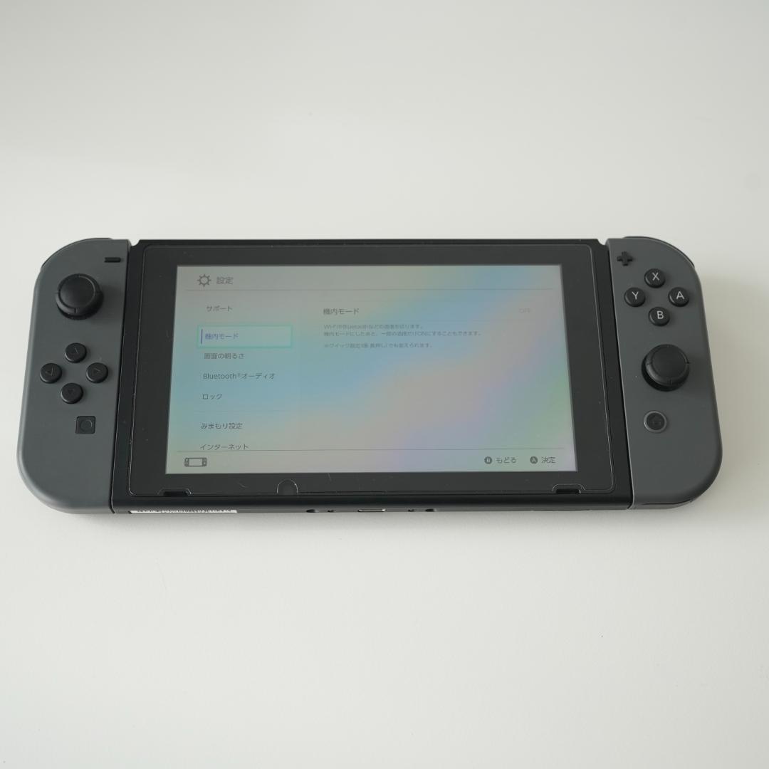 Nintendo Switch 本体 ブラック　ポーチ付