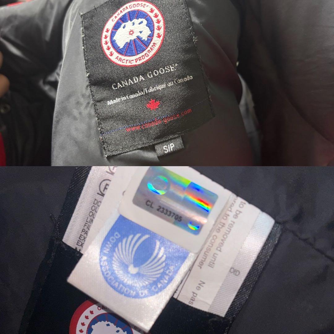   レッド ダウンベスト