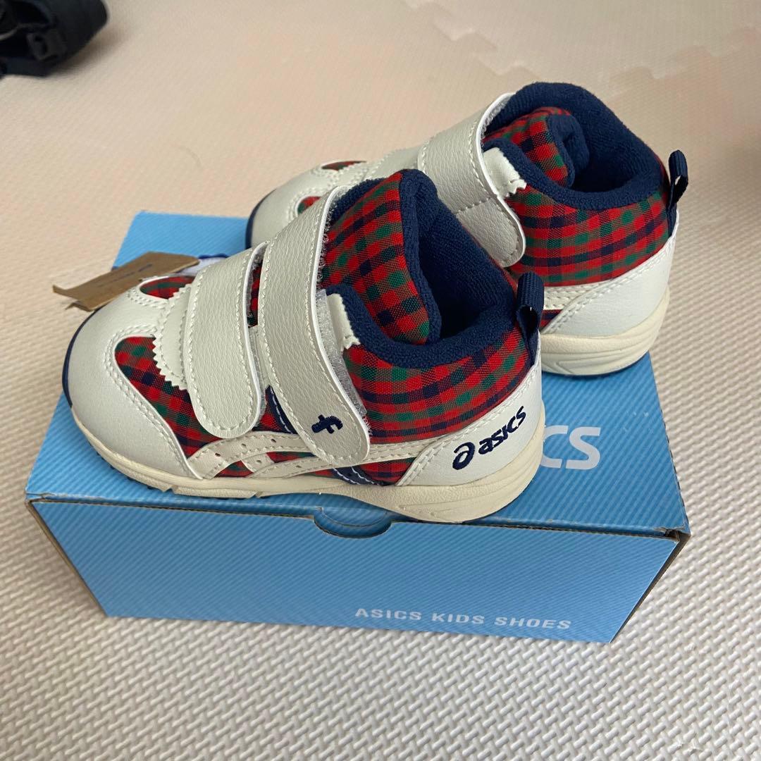 【新品未使用】familiar asics コラボ　シューズ　13.5