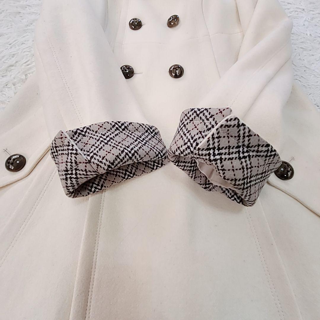 バーバリー・ブルーレーベル 裏ノバチェック コート アイボリー S