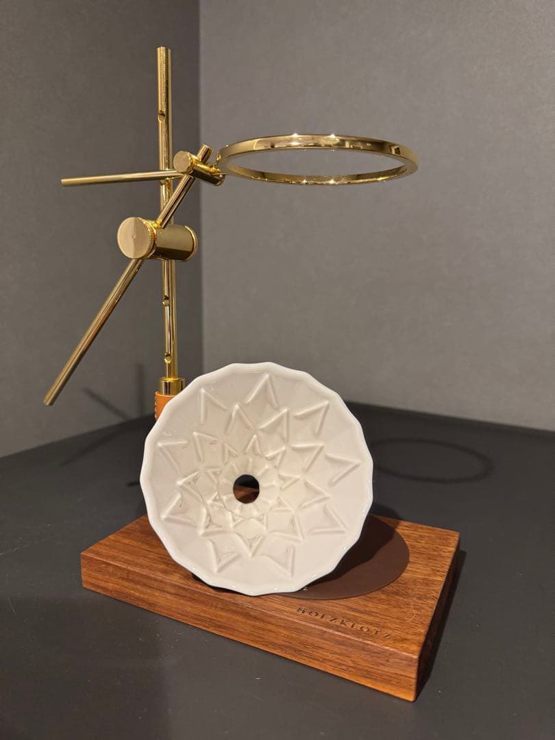 Holzklotz コーヒー　ドリップスタンドとドリッパー