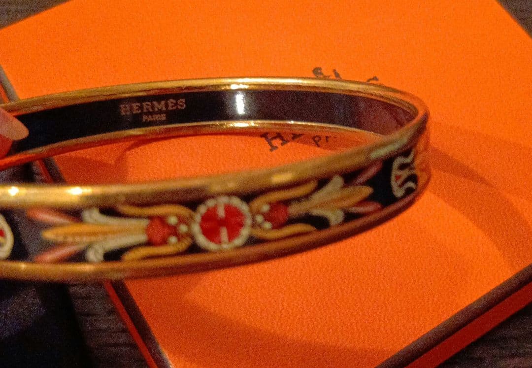 HERMES エマイユ バングル