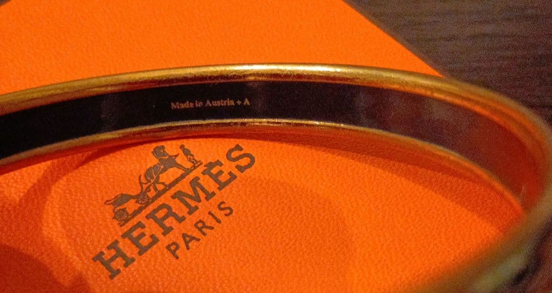 HERMES エマイユ バングル