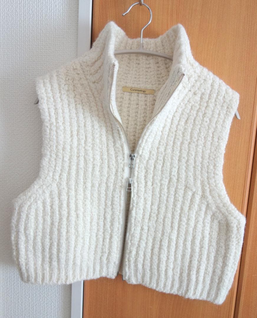 ▼未使用 Curensology ブークレジップニットベスト エクリュ