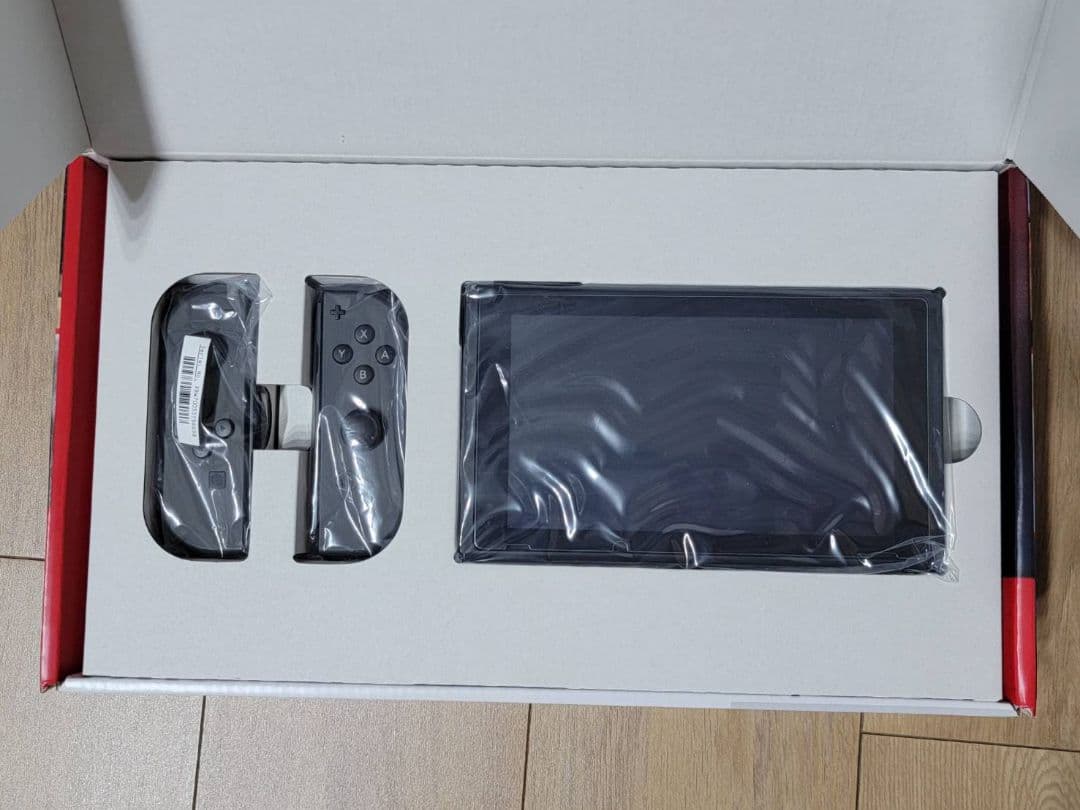 NINTENDO SWITCH 　ニンテンドースイッチ　グレー