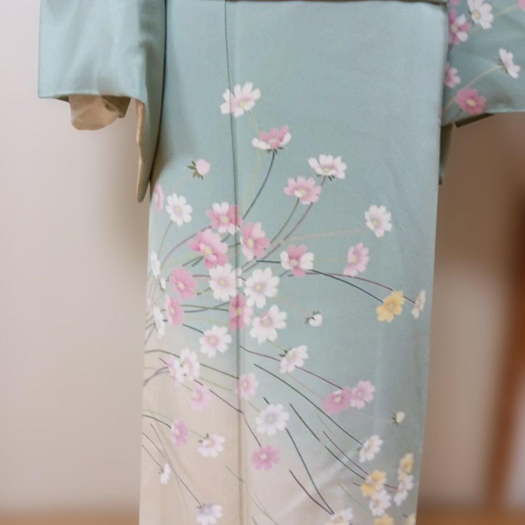 薄緑色 花柄 訪問着