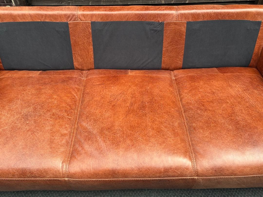 unico　SUABI　スアビ　3シーター　レザーソファ　仙台　宮城