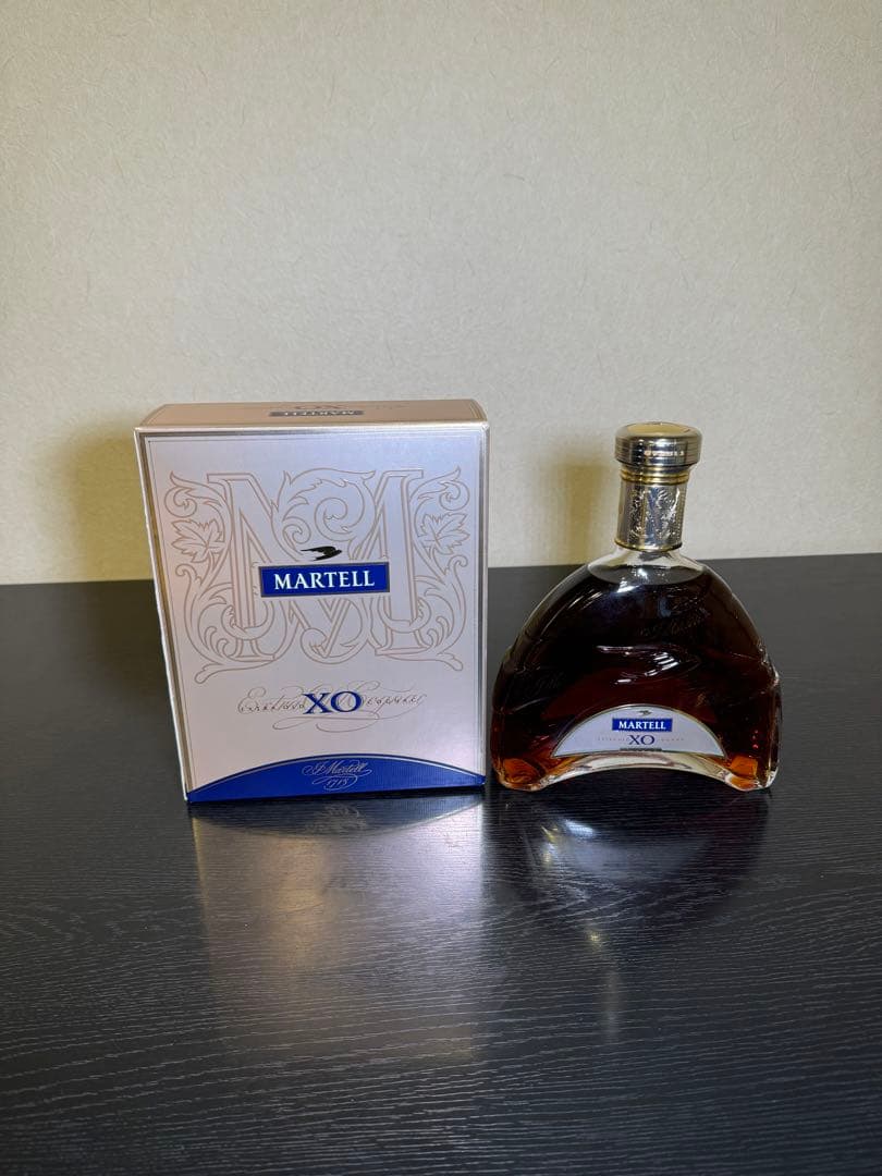 【超美品】MARTELL XO ブランデー 化粧箱付き　700ml？1L？