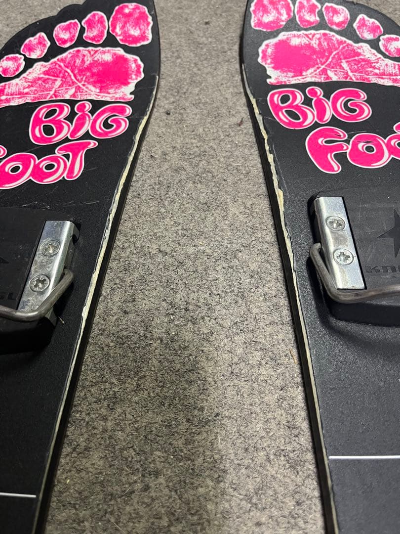 【クナイスル ピンク】ビッグフット 65cm バッグ付き！コレクタースキー