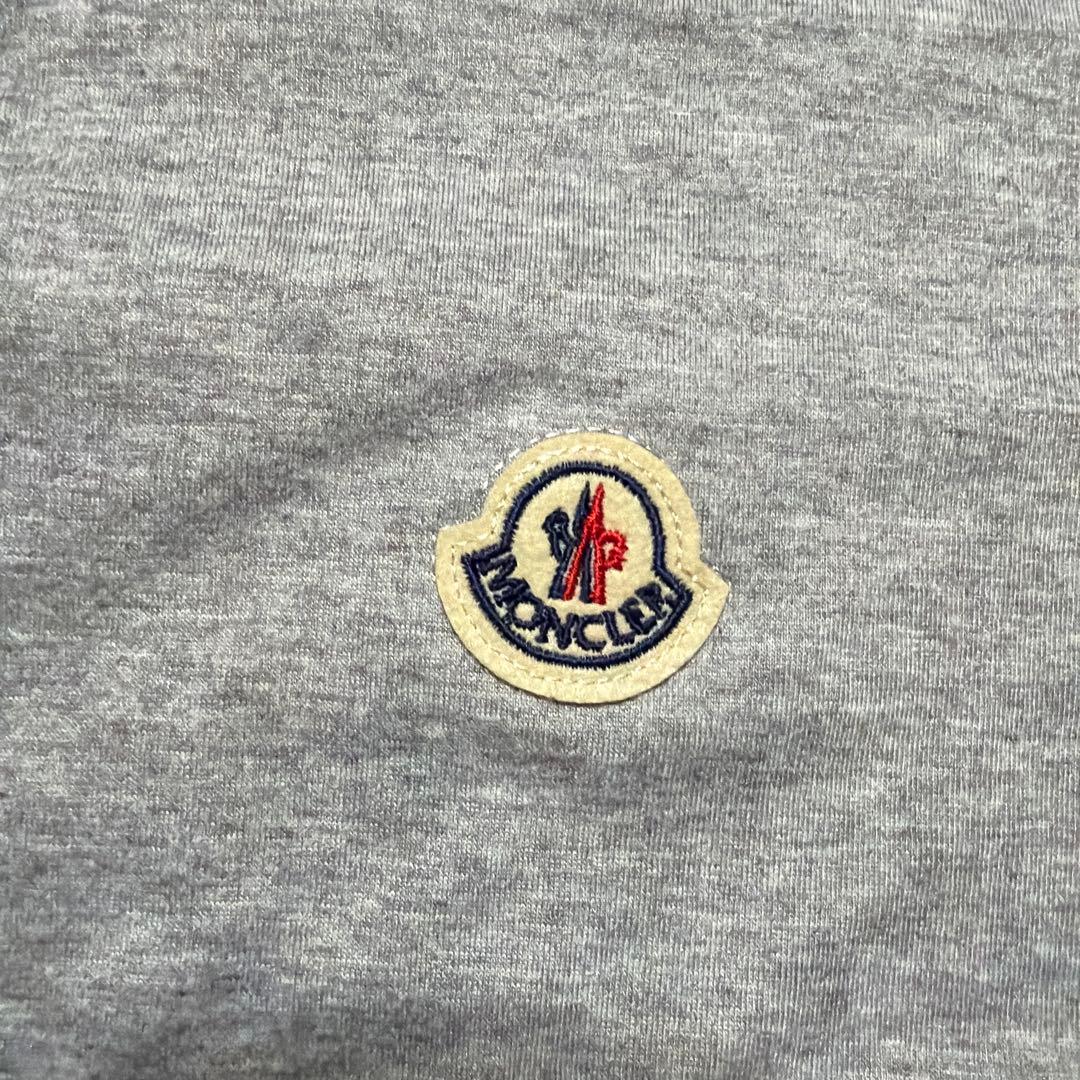 MONCLER グレー Tシャツ