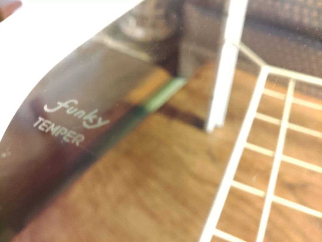 レトロポップ　ガラステーブル　ミッドセンチュリー　コーヒーテーブル　ヴィンテージ