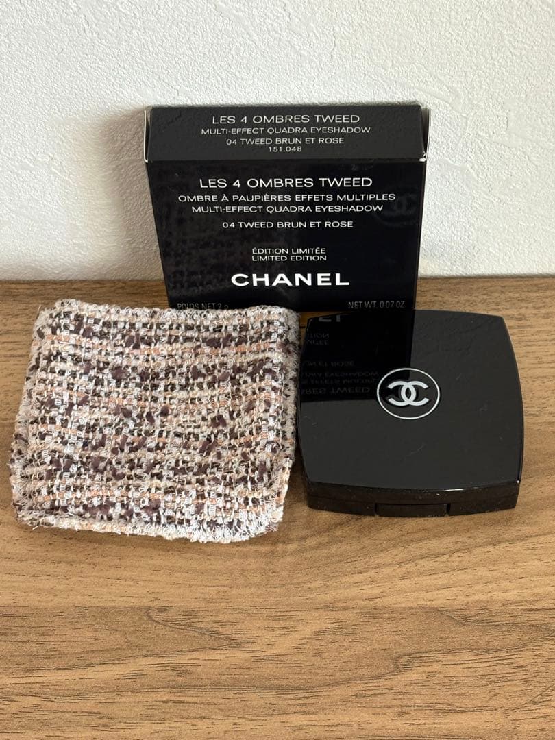 シャネル　レ キャトル オンブル ツイード04 ツイード ブラン エ ローズ