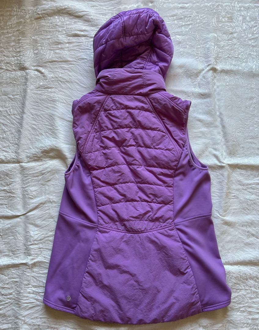 ルルレモンlululemon ダウンベスト