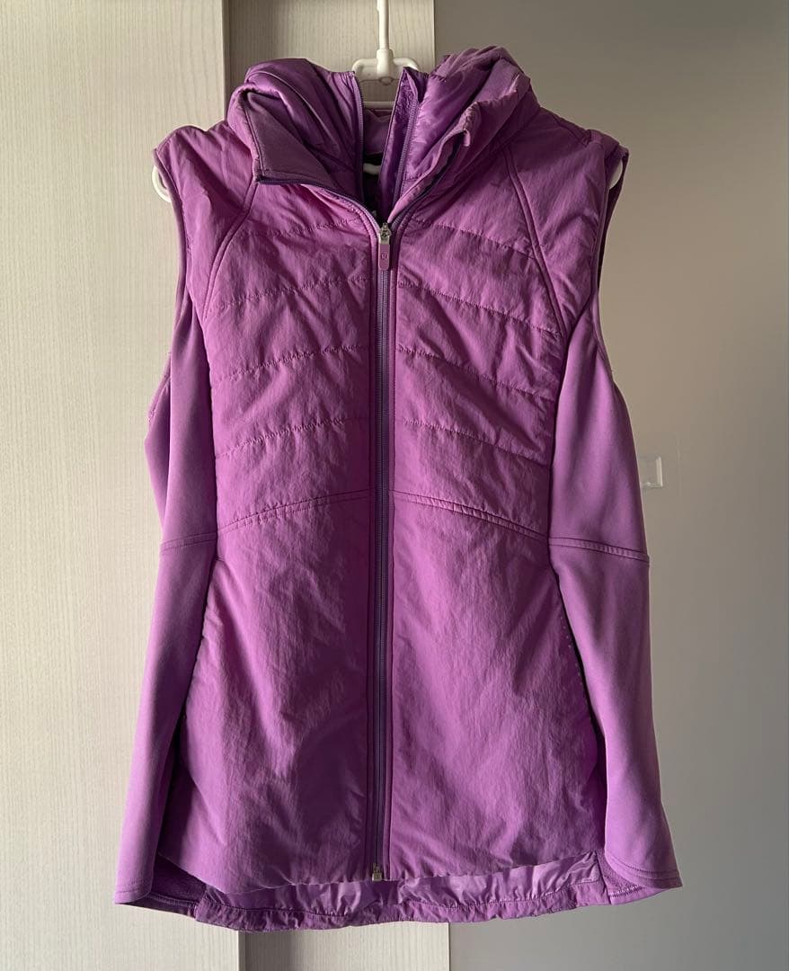 ルルレモンlululemon ダウンベスト