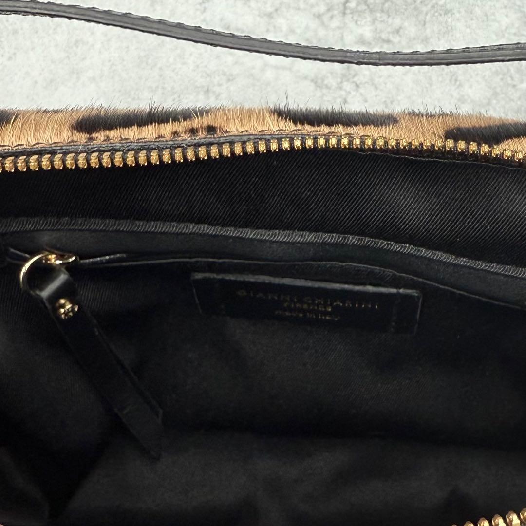 未使用級✨GIANNI CHIARINI ショルダーバッグ アリファM