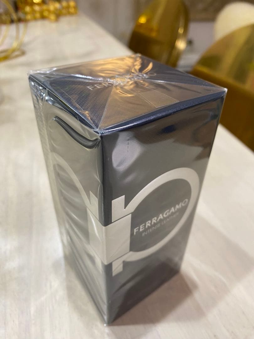 香水(男性用) Ferragamo Intense Leather 100 ml.
