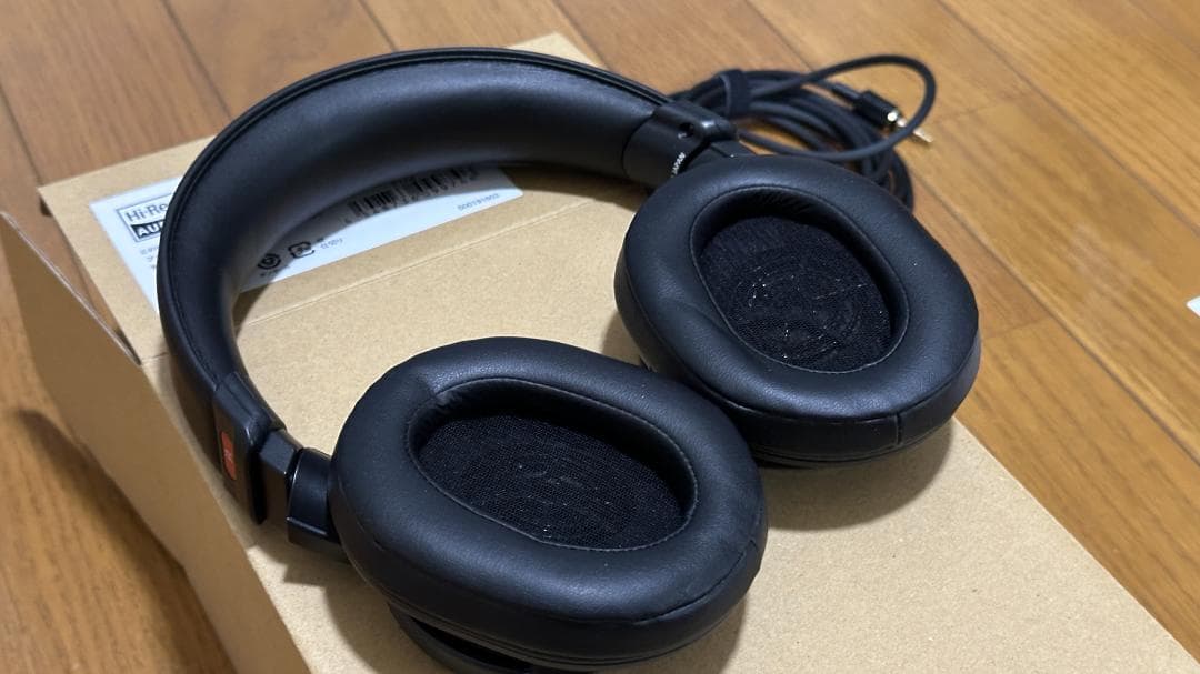ヘッドホン SONY MDR-M1ST