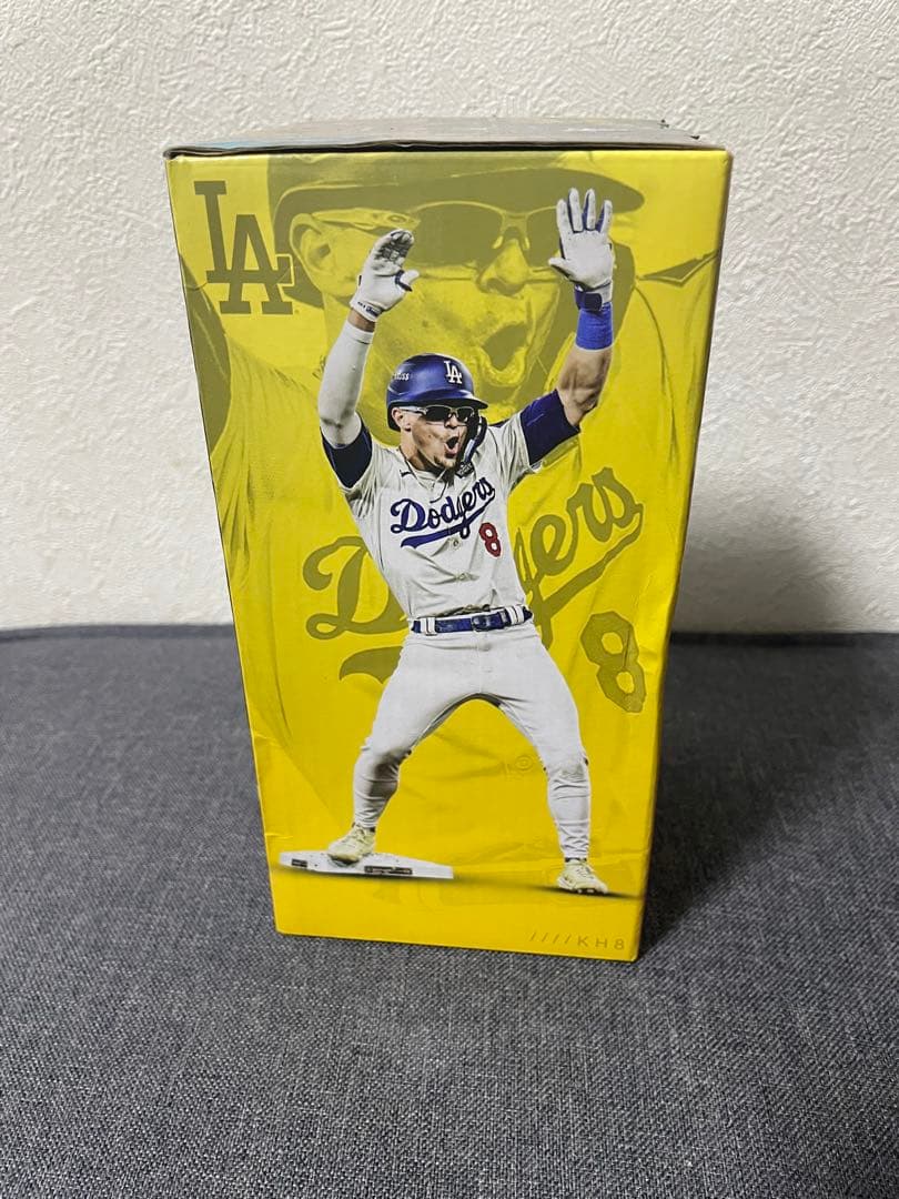 キケ ヘルナンデス　Dodgersフィギュア　ボブルヘッド