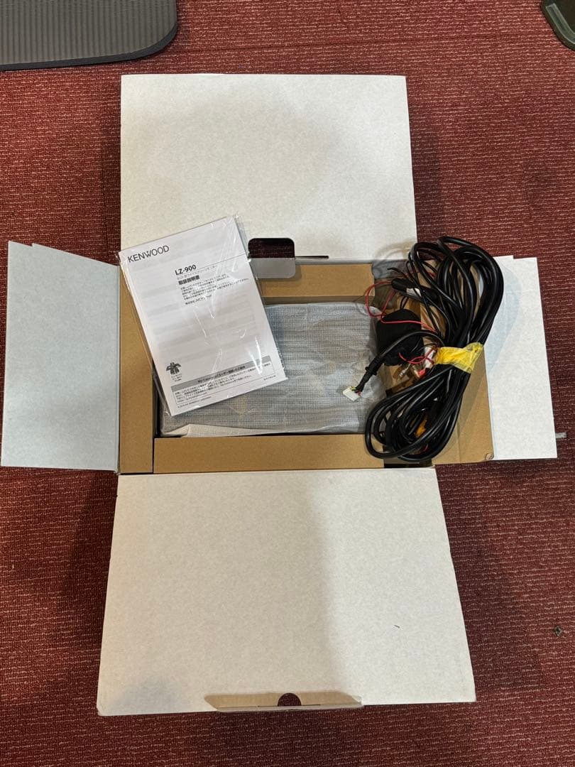 美品　KENWOOD LZ-900 オンダッシュモニター　ケンウッド　彩速ナビと