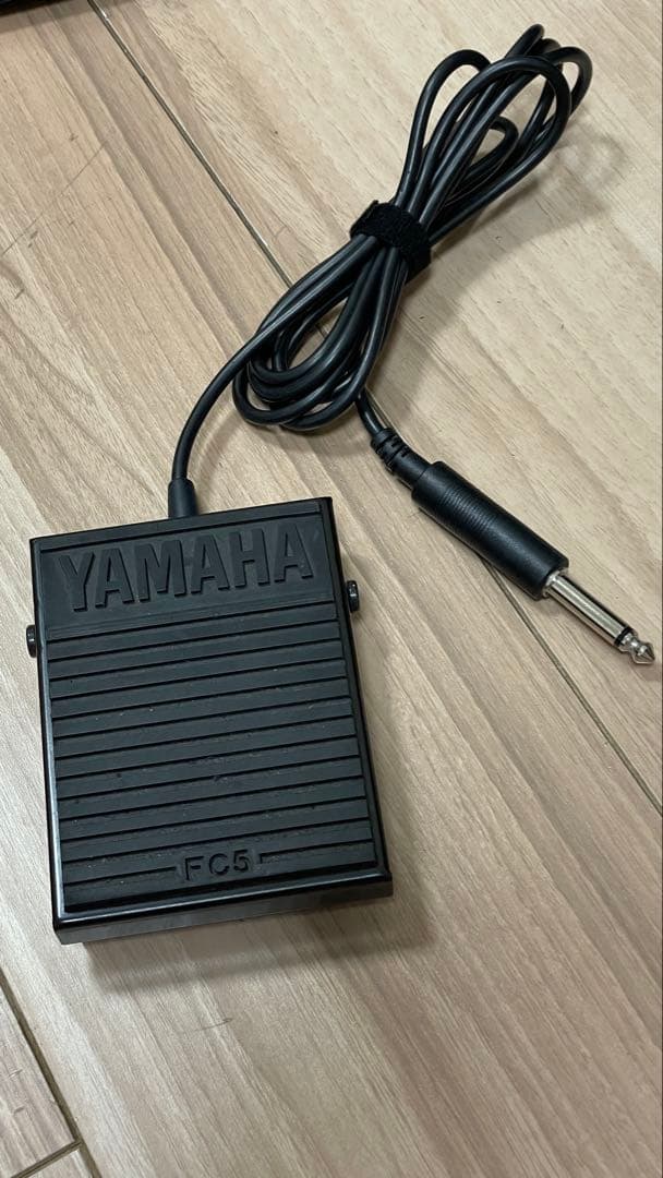 YAMAHA NP-31 電子ピアノ スタンド・ペダル・アダプター付き