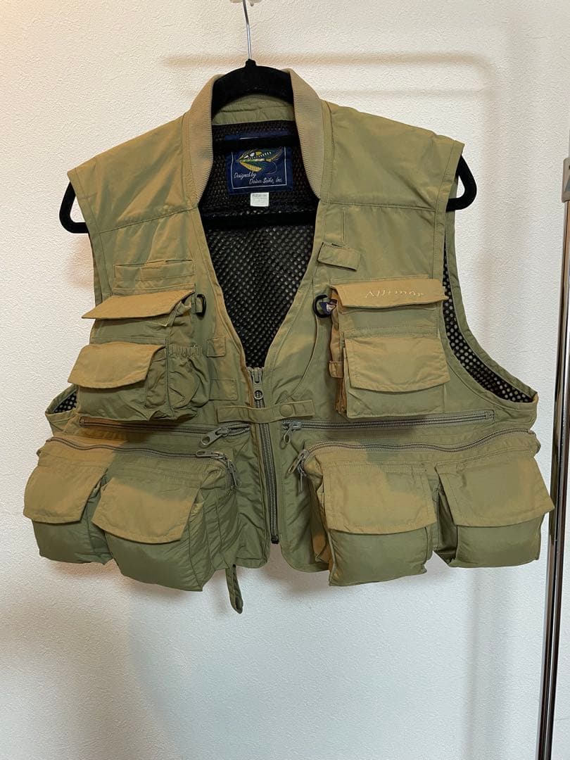 ほぼ未使用　アルトモア　刺繍ロゴベスト