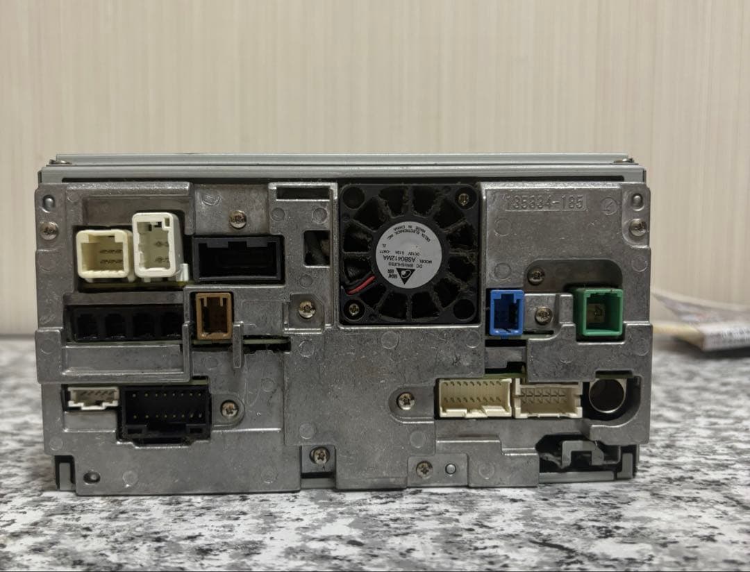 カーナビ AVN-Z04iw