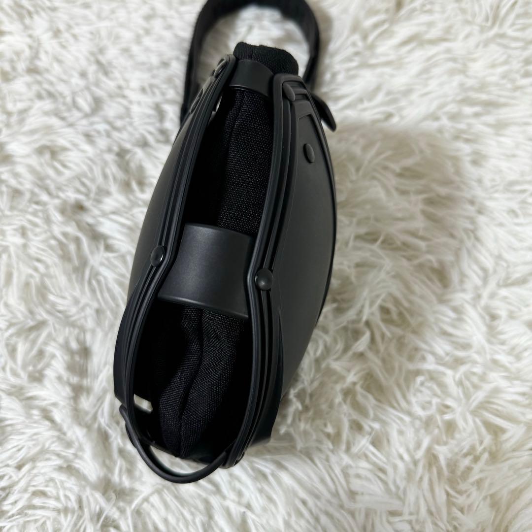 新品未使用✨INNERRAUM panelled phone pouch 完売品