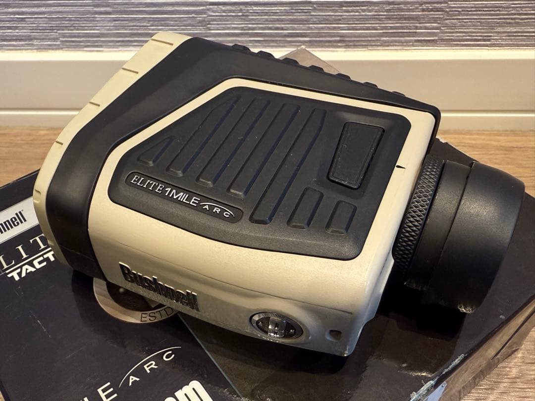 【極上品】Bushnell製 ライトスピード エリート 1M 1600 距離計