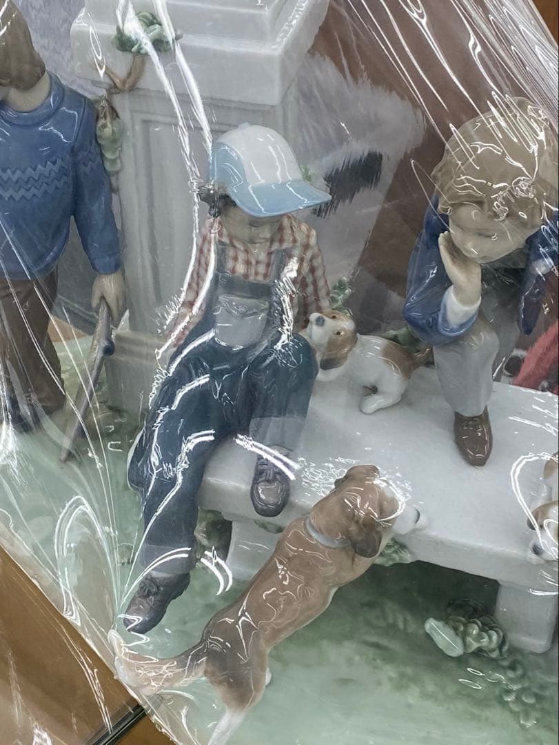 リヤドロ 犬と少年たち フィギュリン 置物 インテリア 箱無し