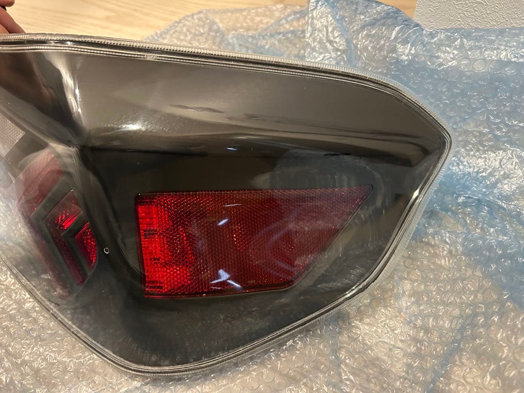 ROWEN LEDテールライト 2個セット ブラック/レッド