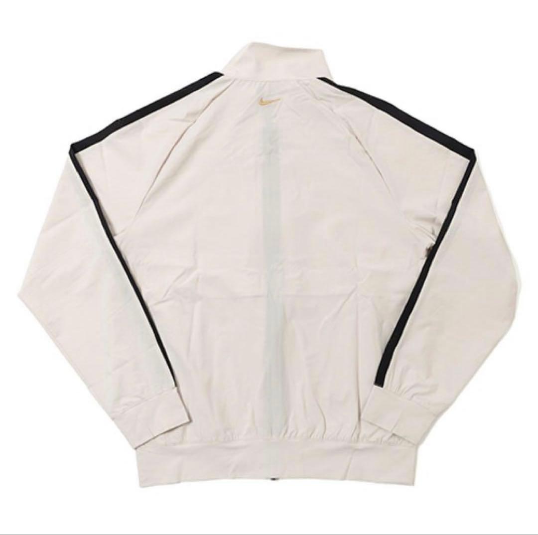 ナイロンリバプールFC×レブロン