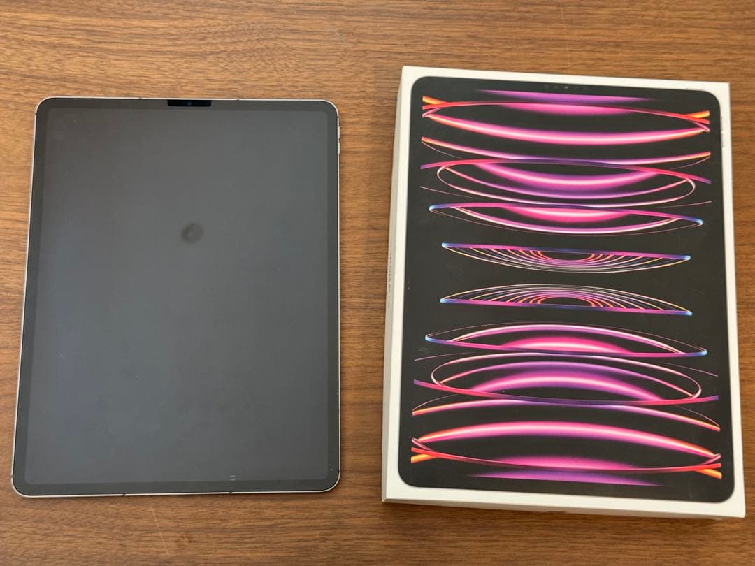 12.9インチiPad Pro 第6世代 Wi-Fi+Cellular 512G