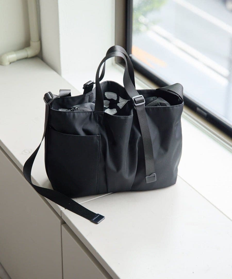 美品！アジャスタートートバッグ　横型　レシートチャーム付き♡