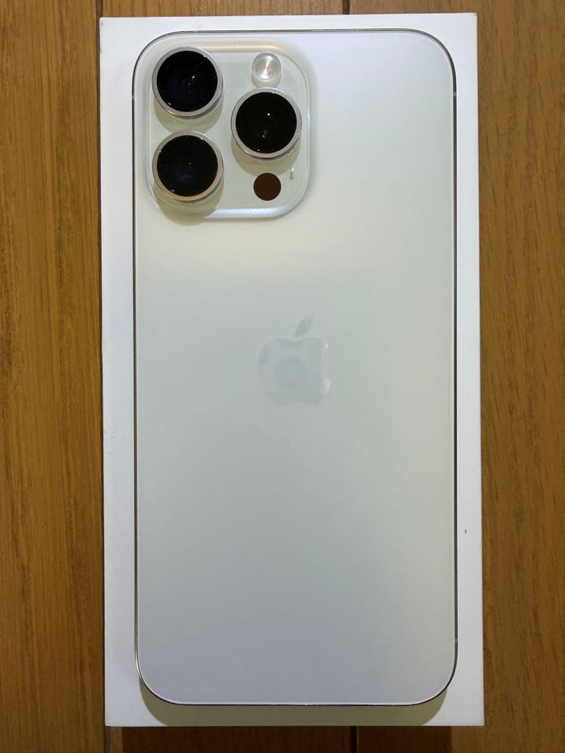iPhone 15Pro Max 256GB ホワイト 【超美品】