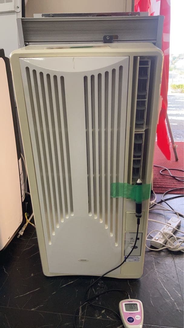 中古窓用エアコン　直接引取大歓迎です埼玉加須市柳生です　取付別料金