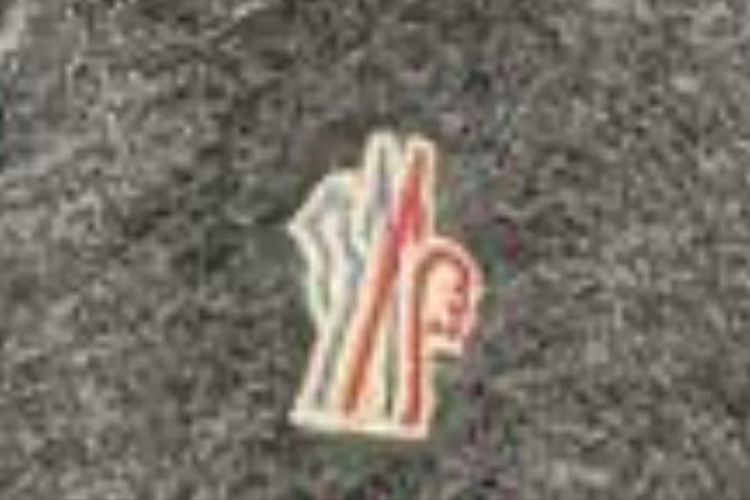 MONCLERポンチョ　コート