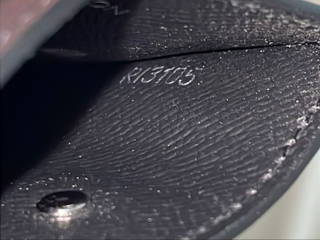 【美品】ルイヴィトン エピ ポルトカルトパンス マネークリップ