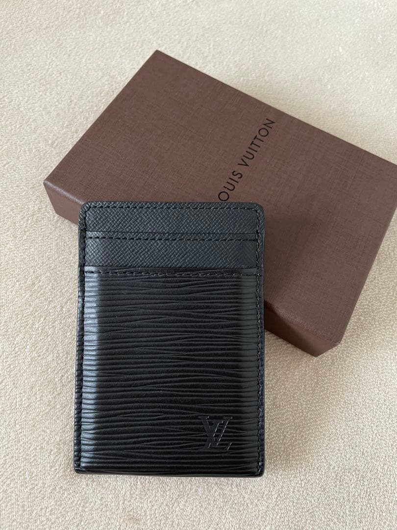 【美品】ルイヴィトン エピ ポルトカルトパンス マネークリップ