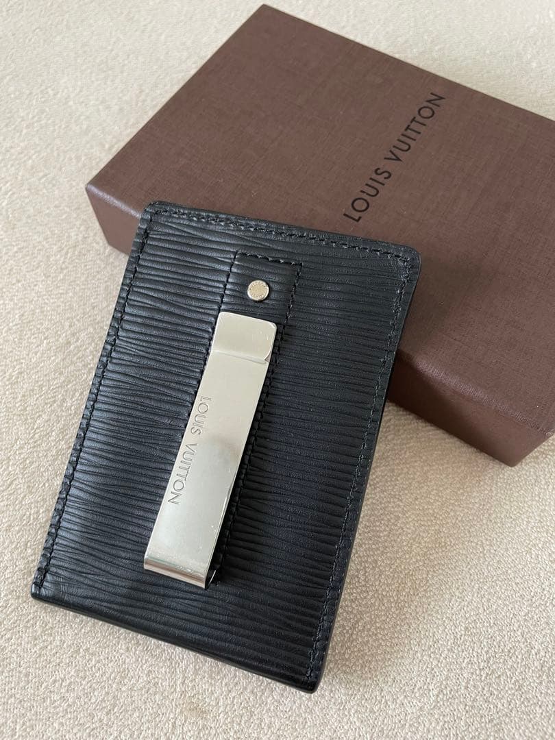 【美品】ルイヴィトン エピ ポルトカルトパンス マネークリップ