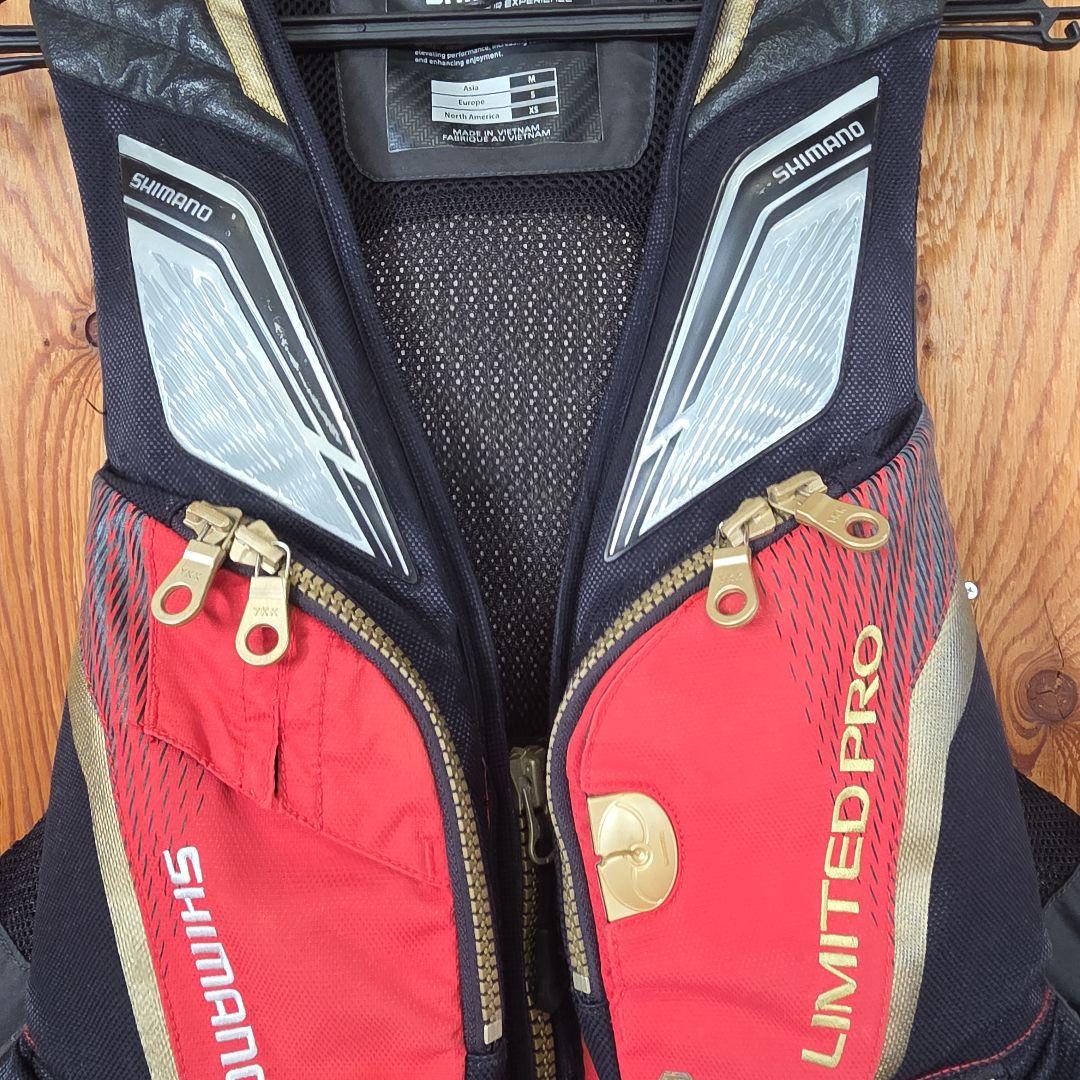 リミテッドプロ　フローティングベスト