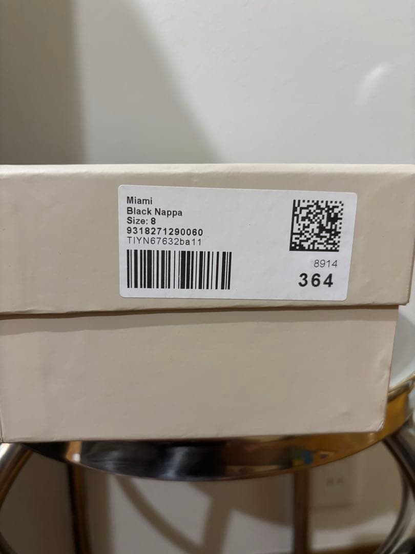 新品未使用　トニービアンコ　スタッズ　ベルテッド　MIAMI