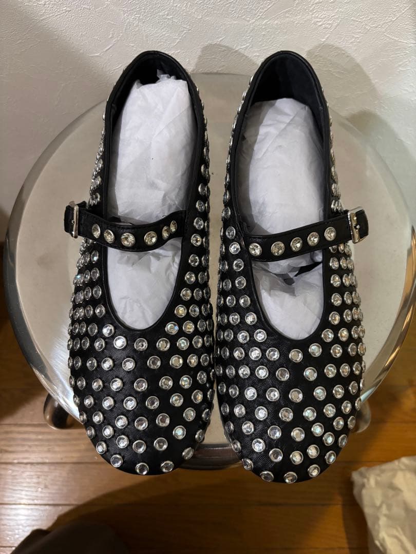 新品未使用　トニービアンコ　スタッズ　ベルテッド　MIAMI