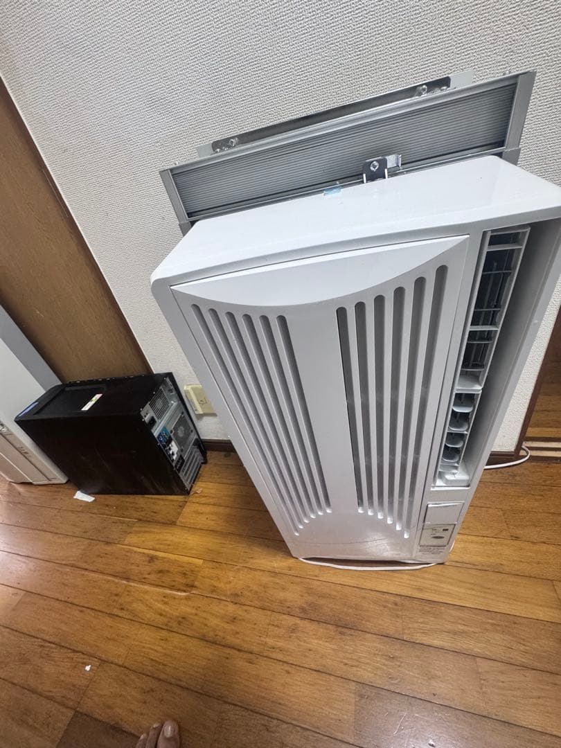 窓用エアコン 冷暖房両用 リモコン付き枠付きKAW1606 2021年手渡し可能
