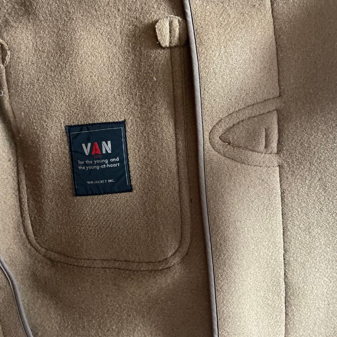 VAN JACKET フード付きダッフルコート