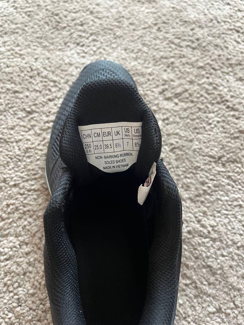 YONEX テニスシューズ ブラック 25.0 cm