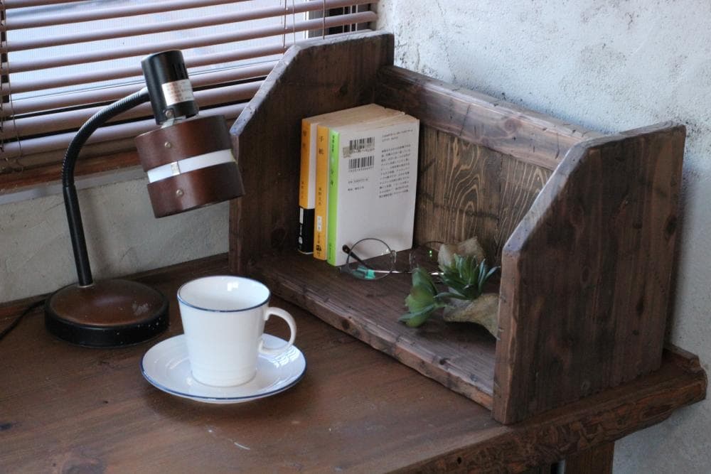 ハンドメイド　ブックシェルフ　ブックスタンド　本立て　アンティーク風　ダメージ