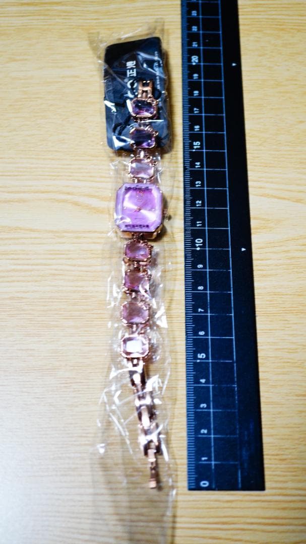 キティちゃん ピンククリスタル 時計 サンリオ 腕時計 限定 海外 コラボ