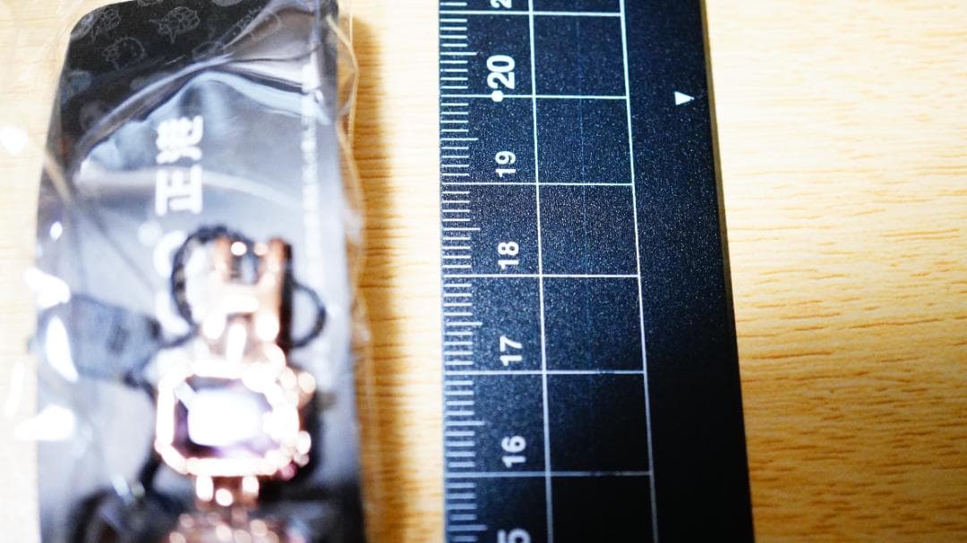 キティちゃん ピンククリスタル 時計 サンリオ 腕時計 限定 海外 コラボ