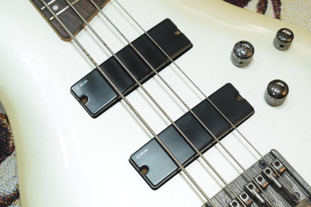 Ibanez SR300 ジャンク　分解発送